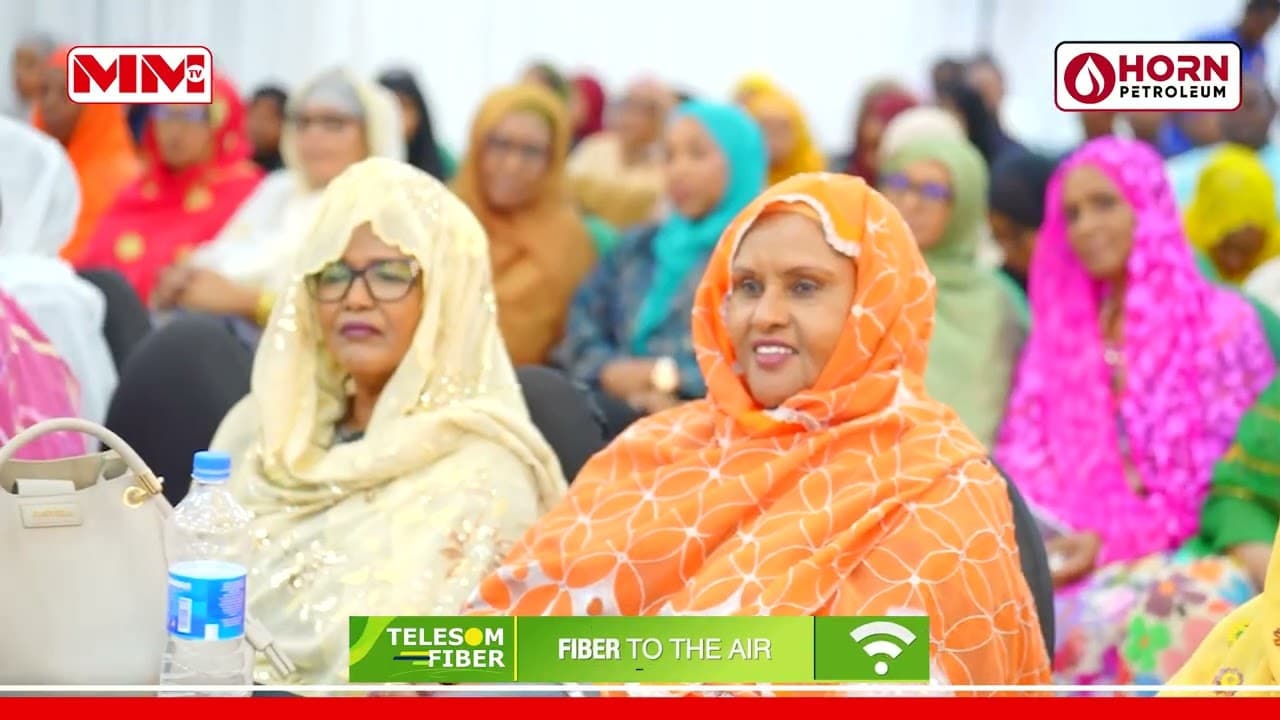 Laba buug oo uu qorey Dr Cabdilaahi Aw Diiriye ayaa lagu soo bandhigey magaalada Hargeysa