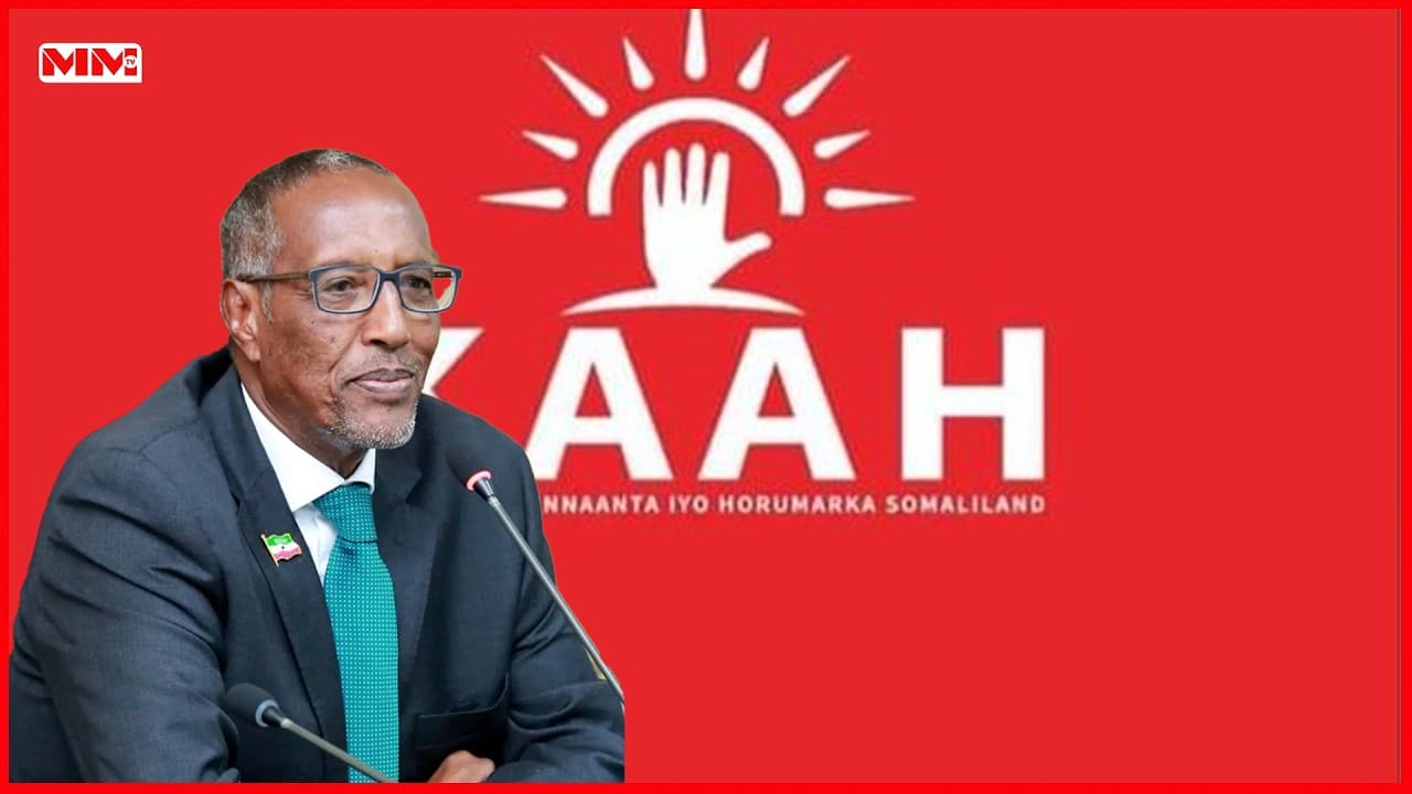 Madaxweyne hore Muuse Biixi ma isagaa baajiyey Xafladii Kaah?